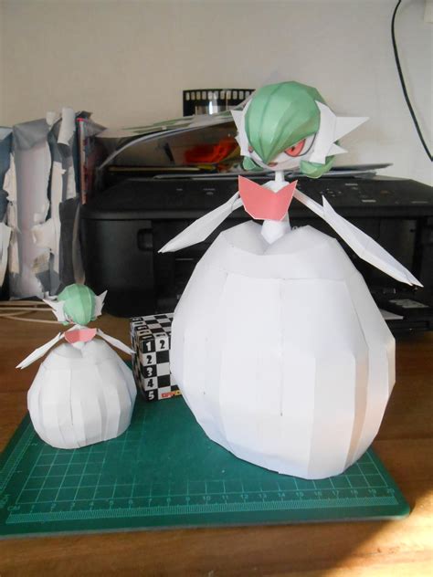 Explore the Best Gardevoirpapercraft Art .